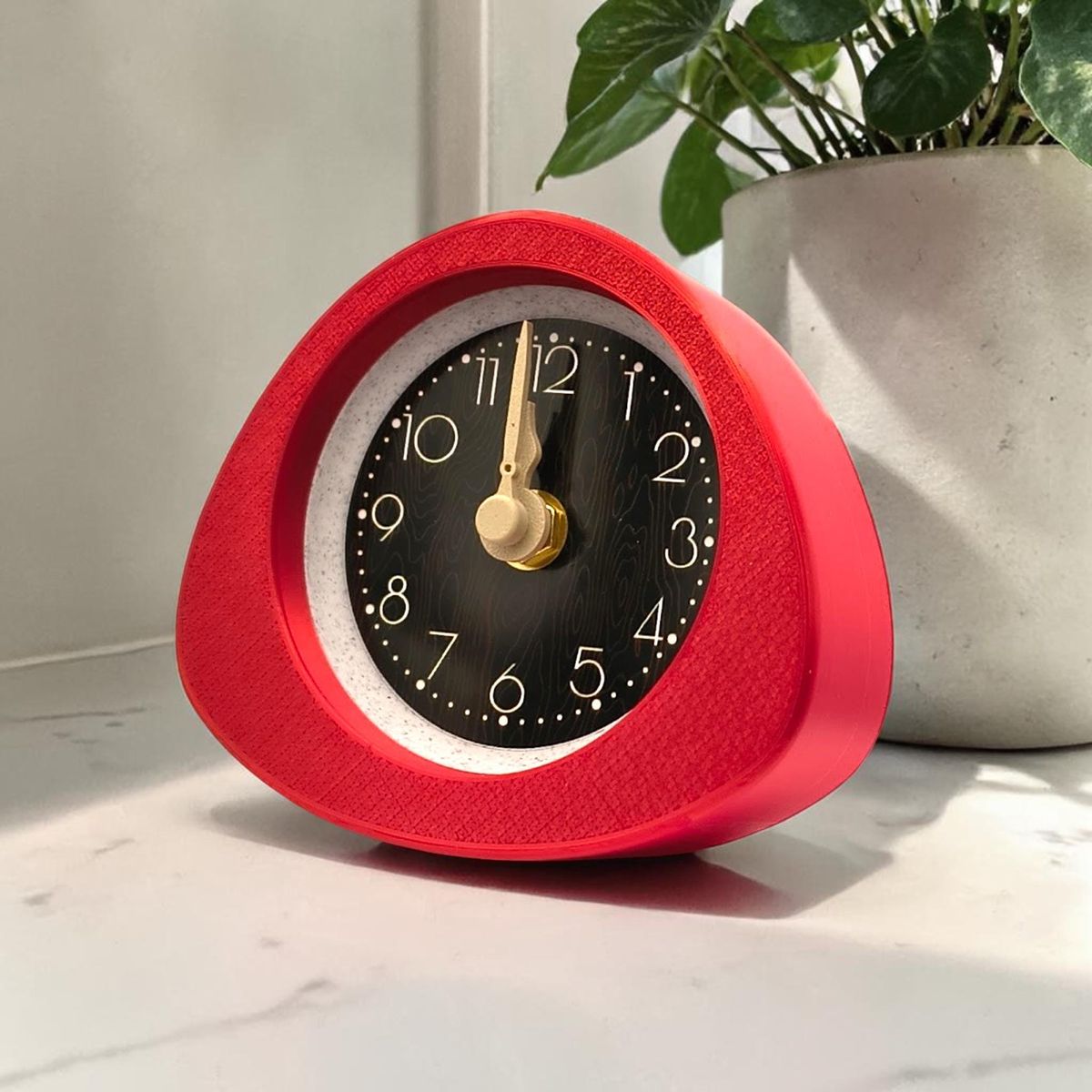Red Retro Style Triangle Clock